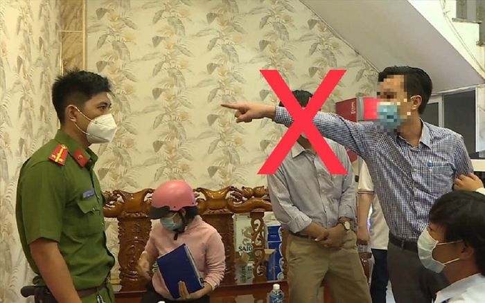 Bị kiểm tra tại quán nhậu, người đàn ông chỉ tay hỏi cán bộ công an: 'Mày công tác ở Đội nào?'