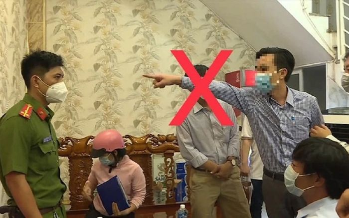 Người đàn ông chỉ tay hỏi cán bộ công an 'Mày công tác ở Đội nào bị phạt 2,5 triệu, có biểu hiện stress