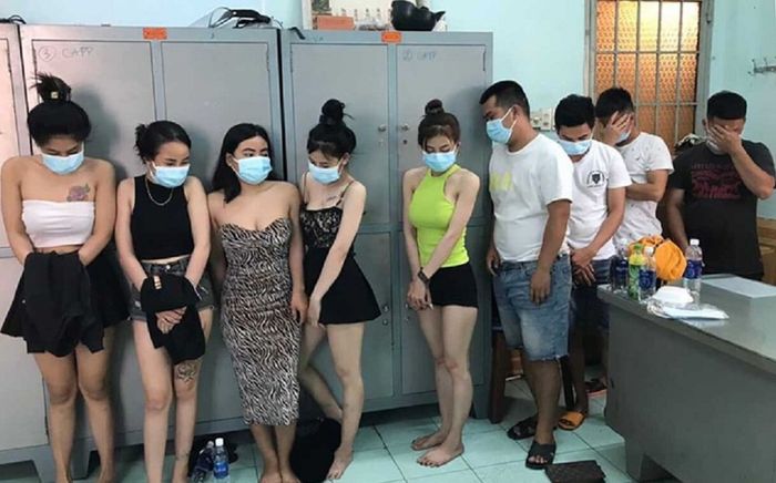 Nhóm 'nam thanh nữ tú' sử dụng ma túy tập thể với người dương tính với Covid-19