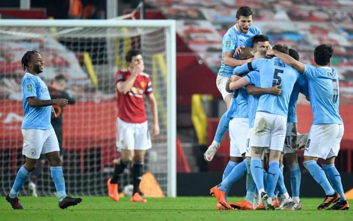 Man City nghiền nát MU trong ngày Ronaldo bất lực giải cứu HLV Solskjaer