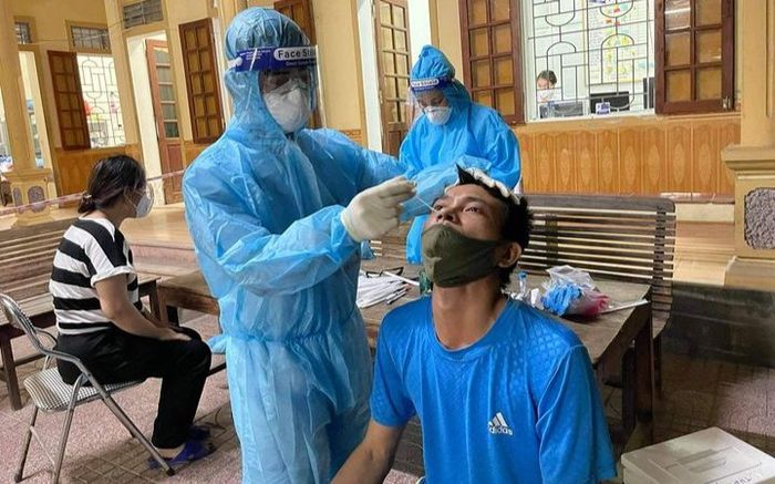 Sáng 7/11: Gần 840.000 bệnh nhân COVID-19 đã khỏi; Thêm 1,3 triệu liều vaccine Pfizer về Việt Nam