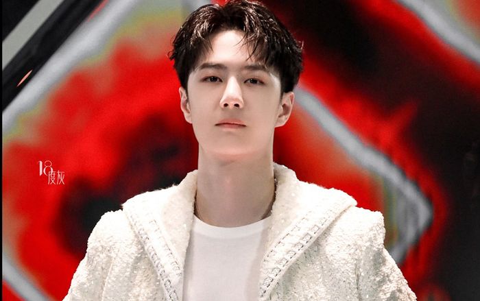 Vương Nhất Bác lập hàng loạt kỉ lục trên mạng xã hội nhờ hát trong chung kết game