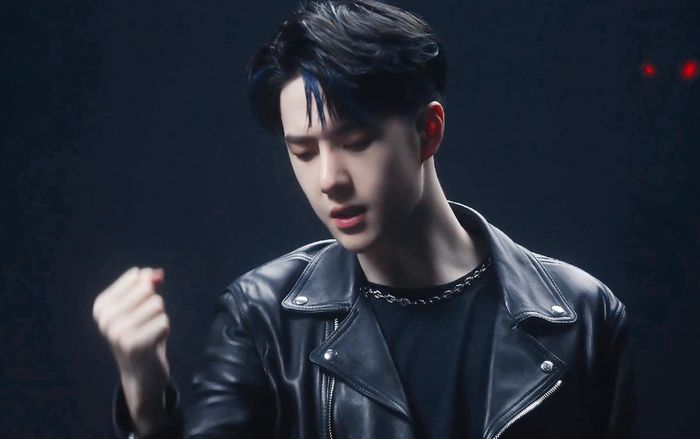 Nhiếp ảnh gia kể về trải nghiệm làm việc cùng Vương Nhất Bác, ai nghe xong cũng phải quắn quéo