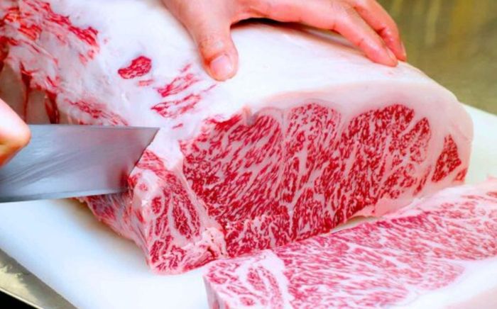 Không phải Kobe, đây mới là loại thịt bò hiếm nhất thế giới