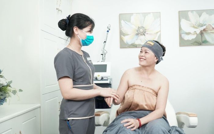 Chữa viêm da ở đâu? Có nên điều trị viêm da tại Venus by Asian không?