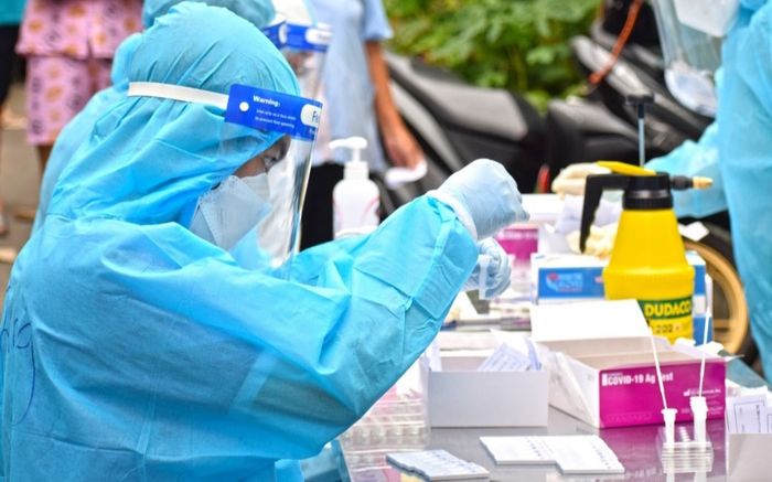 Ngày 17/11: Có 9.849 ca mắc COVID-19, nhiều tỉnh thành tăng số mắc