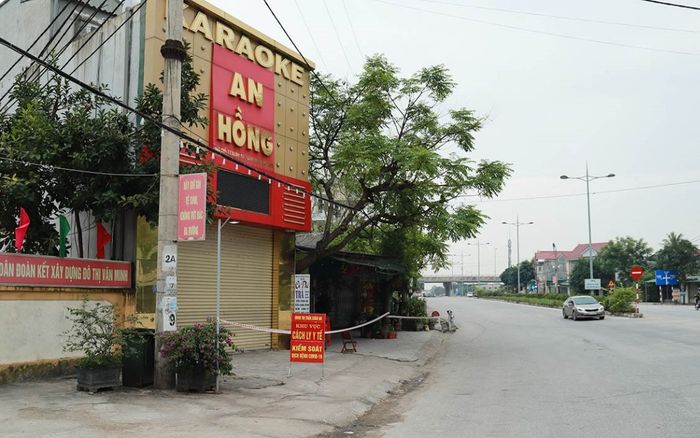 Hà Tĩnh: Xử phạt quán karaoke có nhiều nữ nhân viên mắc Covid-19