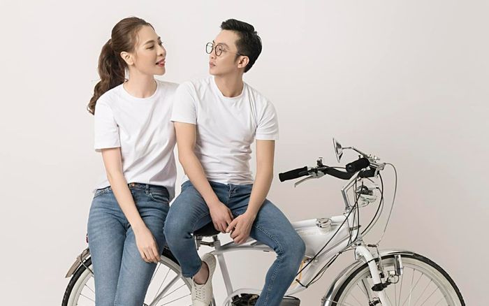 Bà xã Cường Đô La khoe khoảnh khắc hạnh phúc bên chồng, tiết lộ danh tính 'kẻ phá bĩnh' dễ ghét