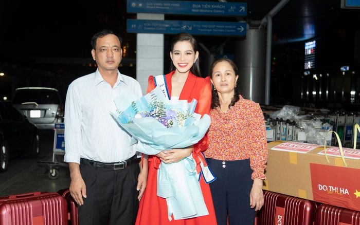 Đỗ Thị Hà mang gần 200kg hành lý, bay gần 30 tiếng để tới Miss World 2021