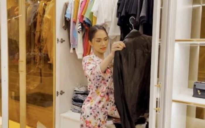 Hương Giang hé lộ một góc phòng thay đồ cực xịn, riêng hàng hiệu phải 2 tầng lầu mới chứa đủ