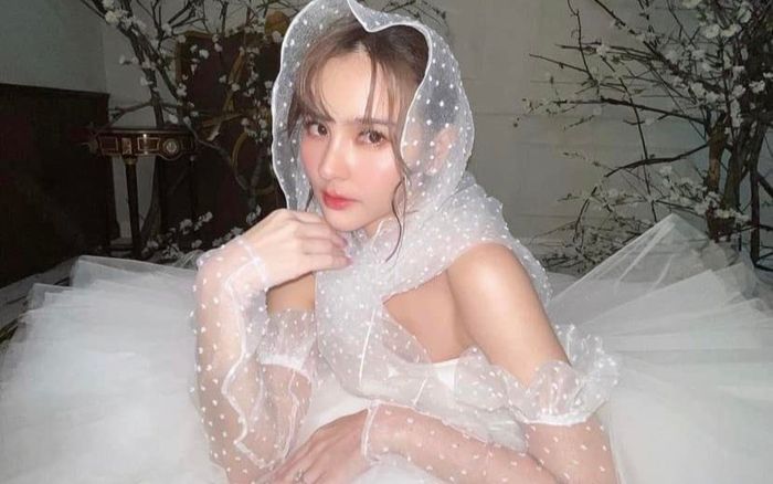 'Song Hye Kyo Thái Lan' Aom Sushar đã sẵn sàng kết hôn, quyết định gửi trứng ở bệnh viện