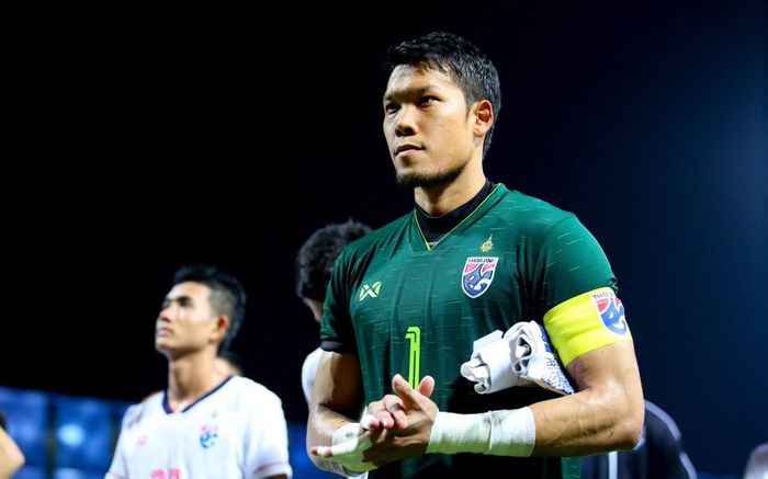 Danh sách tuyển Thái Lan gây tranh cãi, HLV Mano Polking nói gì?