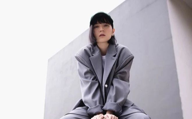 Lần duy nhất cũng là lần cuối cùng Thiều Bảo Trâm tương tác với Hải Tú, lại còn khen chính chủ 'xinh'