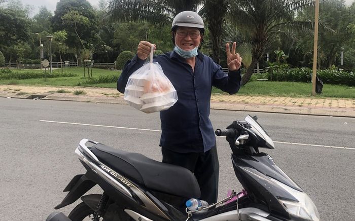 Phản ứng của nghệ sĩ Duy Phương khi bị nói có vợ nhiều quá chi rồi than khổ, hé lộ gia cảnh hiện tại