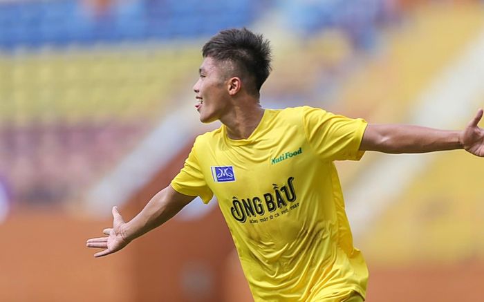 Học viện Nutifood thắng đẹp mắt trước Viettel: Hơn cả 3 điểm!