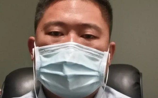 Nhiễm Omicron trong lần 2 mắc Covid-19, người đàn ông chia sẻ: 'Phổi của tôi như bị lửa đốt'