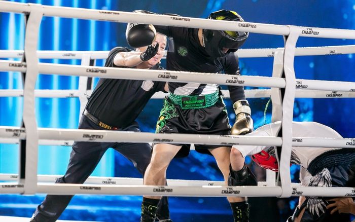 Đề cao tinh thần thượng võ, Cường Seven gửi lời xin lỗi Ưng Hoàng Phúc vì hành động này