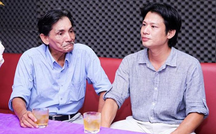 Con trai NS Thương Tín: 'Nhiều lần muốn ba về ở chung, nhưng ba không chịu'
