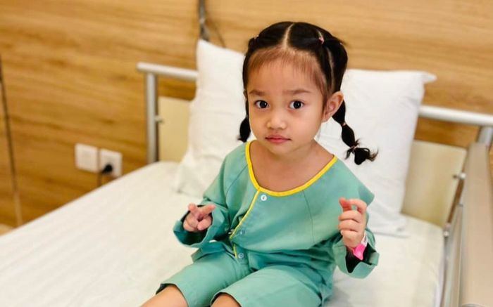Tình hình sức khỏe con gái Lê Dương Bảo Lâm sau 2 lần phẫu thuật