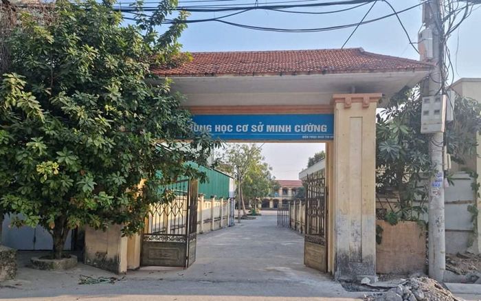 Hà Nội một trường tạm dừng việc học trực tiếp sau khi ghi nhận nam sinh lớp 9 mắc Covid-19