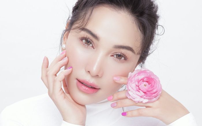 Quỳnh Thư khoe vẻ đẹp trong veo, đối lập với hình ảnh 'đả nữ' khi trở thành võ sĩ The Champion