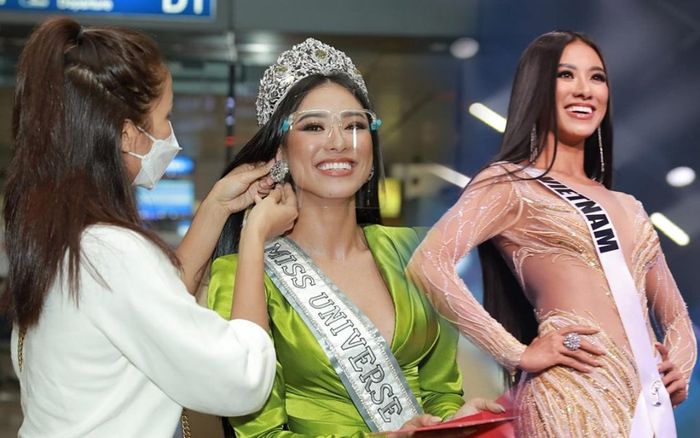 Kim Duyên dừng chân Top 16, H'Hen Niê nói lời ruột gan động viên cả em gái lẫn fan