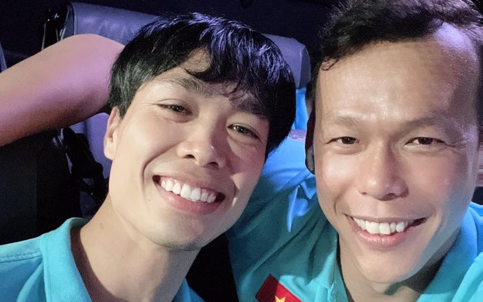 Thủ môn Tấn Trường chính thức tranh QBV 2021 với Công Phượng, Quang Hải