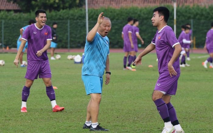 Việt Nam bị chê có điểm yếu, ông Park đáp cực ngầu: Thách Indonesia tấn công!