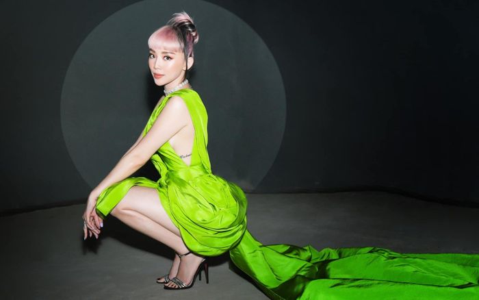 Hóa ra đây chính là lý do Tóc Tiên không bao giờ được quản lý 'phê duyệt' cho đi hát đám cưới