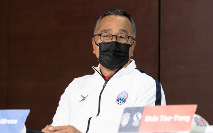 HLV Campuchia doạ ông Park: Sẽ chơi tấn công trước tuyển Việt Nam!