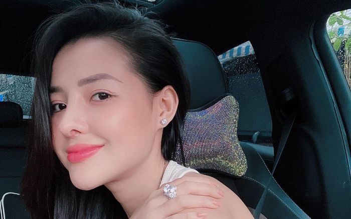 Ngân 98 đáp trả khi bị nói có tiền đi thẩm mỹ là đẹp: 'Có thấy mấy ca bị hư chưa?'