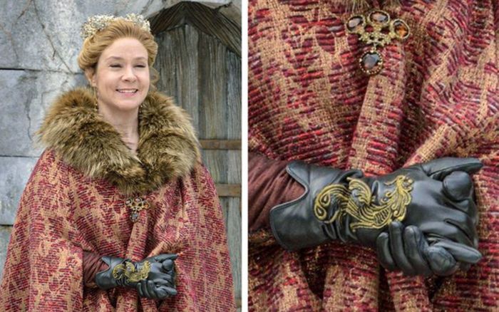 Găng tay tẩm ướp hương thơm và nhiều bí mật được tiết lộ của giới quý tộc xưa