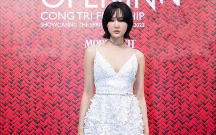 Hiền Hồ khiến fan choáng với gương mặt đơ như tượng sáp, chạm nhẹ cũng sợ 'vỡ tan'