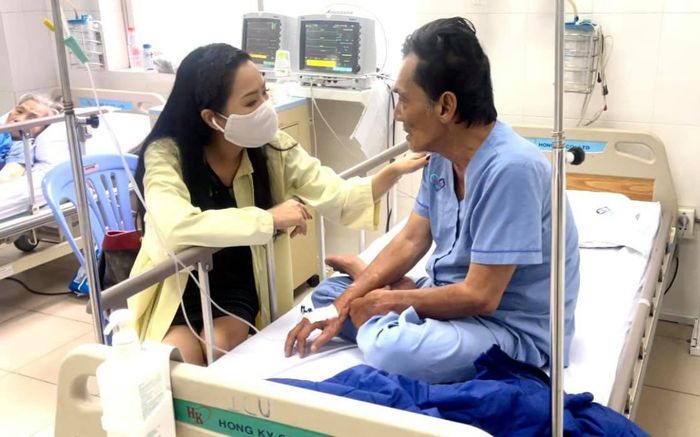 Giữa ồn ào với nghệ sĩ Thương Tín, Trịnh Kim Chi 'buồn nhiều lắm' nhưng vẫn giữ hình ảnh cho đàn anh