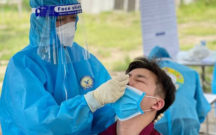 Ngày 23/12: Có 16.377 ca COVID-19, Hà Nội vẫn tiếp tục nhiều nhất cả nước với 1.774 ca