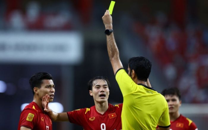 Việt Nam thua thảm Thái Lan: Trọng tài liên tục o ép và sai lầm phá hỏng trận đấu!