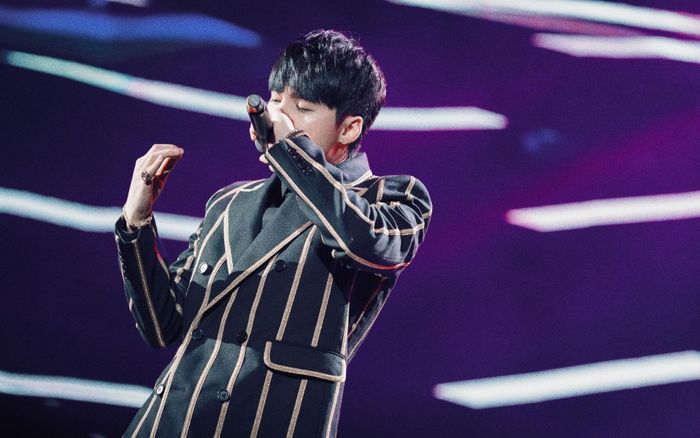 Sẽ ra sao nếu Sơn Tùng hát 'Khuôn mặt đáng thương' nhưng không hở răng?