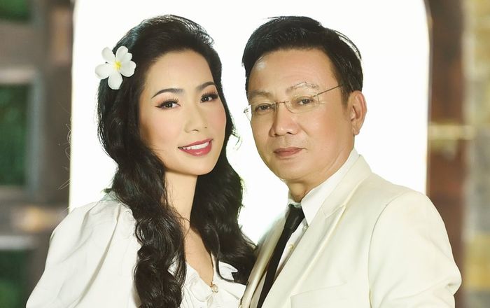 Giữa ồn ào bị Thương Tín tố nhập nhằng chuyện tiền bạc, Trịnh Kim Chi ngọt ngào làm điều này cho chồng
