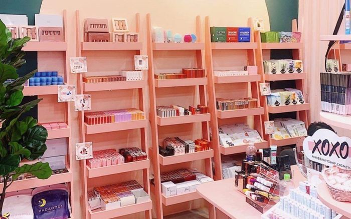 Pink Plus Cosmetic: Cửa hàng mỹ phẩm 'chất' được rất nhiều người yêu thích