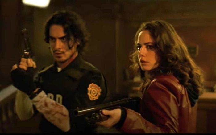 Review 'Resident Evil: Quỷ dữ trỗi dậy': Trung thành với game, con dao hai lưỡi?