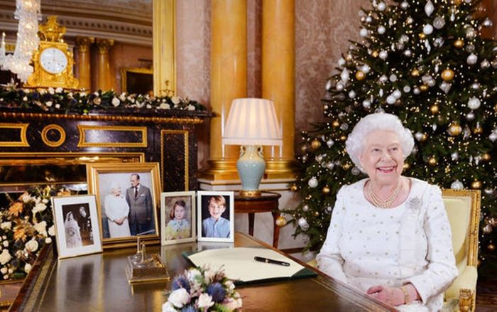 Hoàng gia Anh đón giao thừa năm 2022 khác mọi năm ra sao?