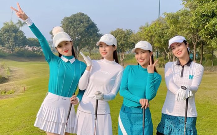 Hội chị em hoa hậu Hương Giang, Đỗ Mỹ Linh chọn thú vui xa xỉ ngày đầu năm