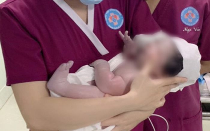 TP HCM: Bé trai sinh thường nặng 5,1 kg