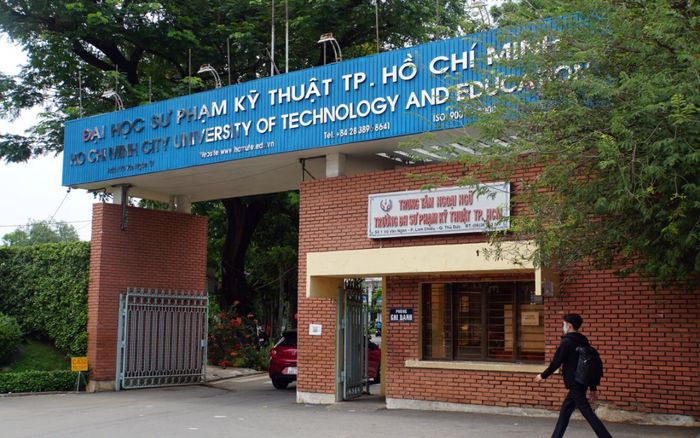 Đại học đầu tiên tại TP.HCM cho sinh viên trở lại trường trực tiếp sau Tết Nguyên đán