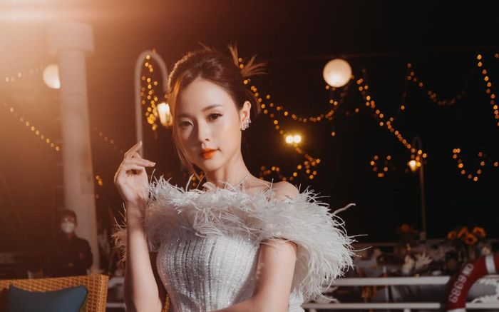 Midu run rẩy khi mặc kiệm vải giữa đêm Hạ Long 12°C lạnh thấu xương