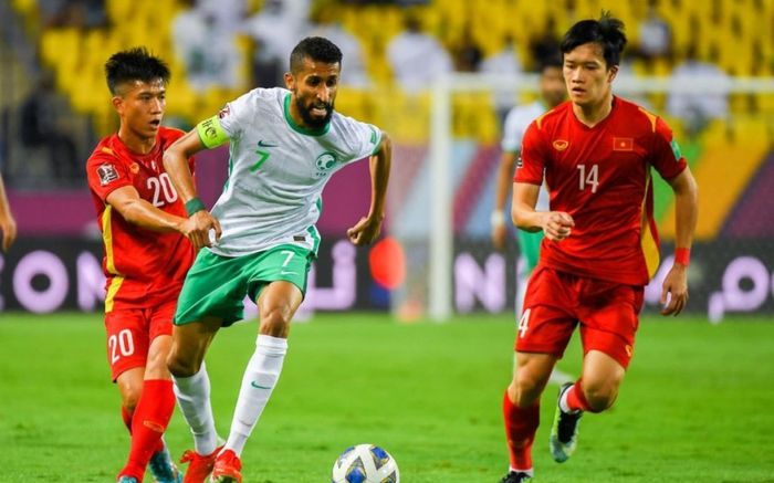 Tuyển Việt Nam bị phạt nặng vì 'đá rắn' ở vòng loại World Cup 2022