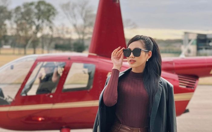 Chưa về được Việt Nam, Đỗ Thị Hà chơi sang với tour trực thăng ngắm nước Mỹ