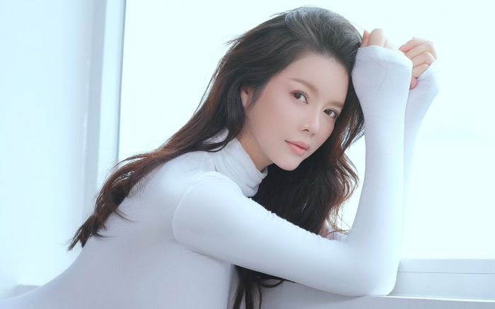 Lý Nhã Kỳ chia sẻ kỷ niệm đẹp với Minh Tiệp sau khi tiết lộ chuyện tình cảm riêng tư