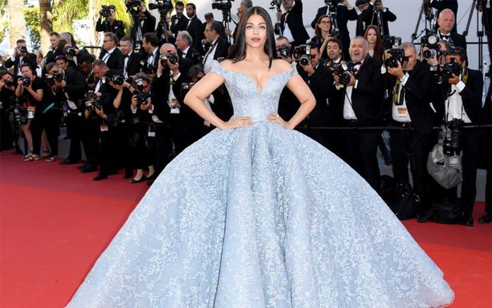 Hoa hậu đẹp nhất mọi thời đại trở thành người giàu có nhất Bollywood