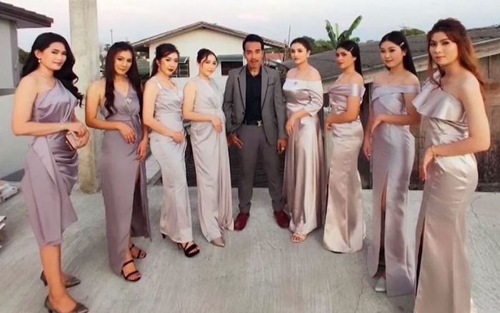 Người đàn ông lấy 8 vợ chia sẻ cuộc sống hôn nhân đáng kinh ngạc, mỗi tối ở cùng một vợ theo đúng thứ tự